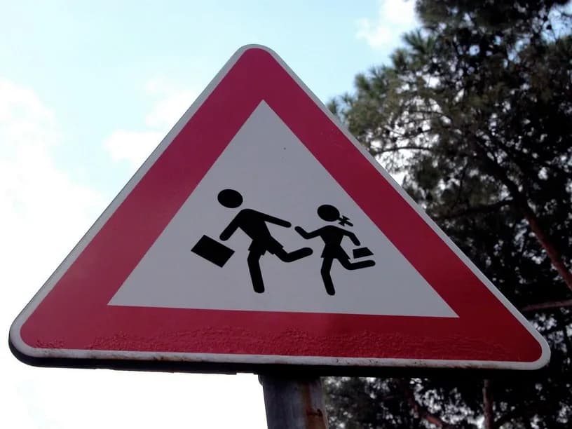 Czy rodzic może jechać na wycieczkę szkolną? Sprawdź ważne zasady